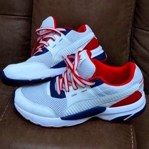 Puma Red white and blue/memorial day 9 1/2 men's!!!